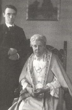 800px-Steiner_mit_Annie_Besant